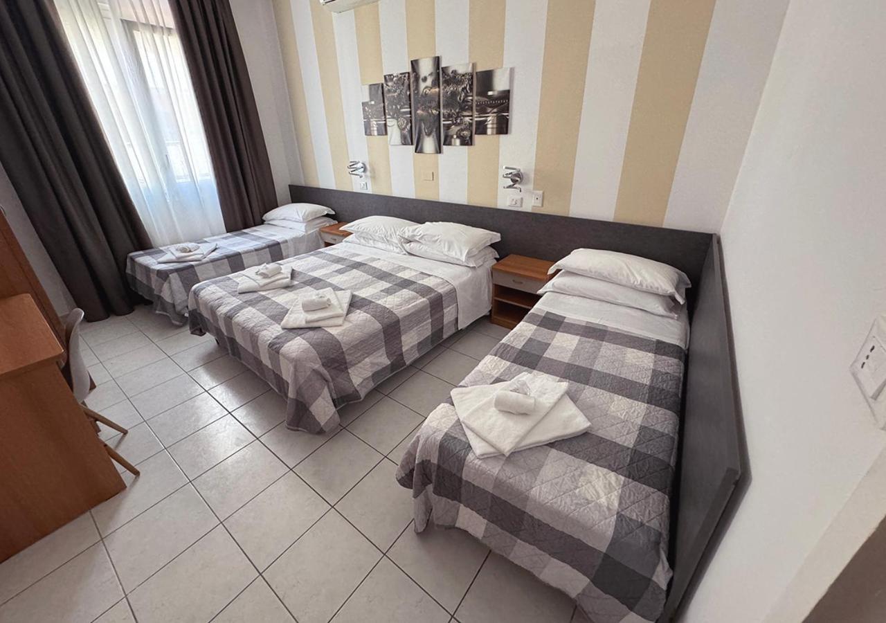Chiama Hotel Rimini Eksteriør bilde